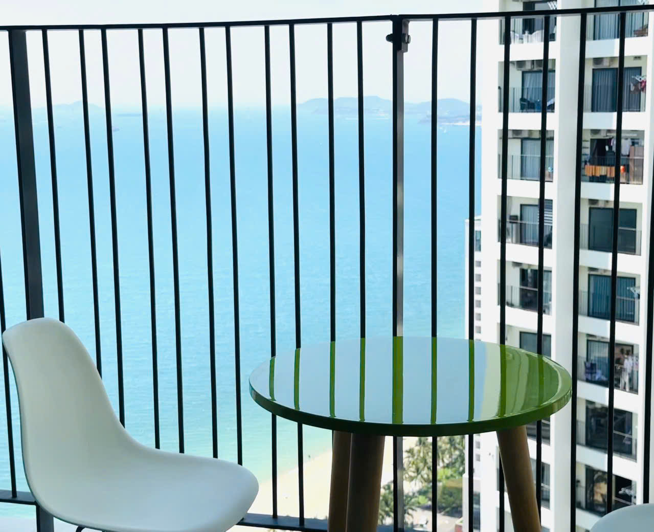 Gold Coast apartment for rent | Studio 52m2 | High floor | 11 million